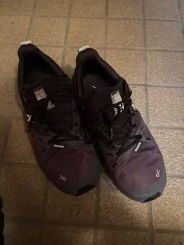 On 러닝화 다크 퍼플