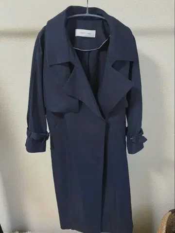 PEGGY LANA 트렌치코트 네이비