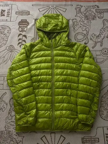 [ 인기 ] UNIQLO 후드 부착 다운 자켓 XL 옐로우 그린