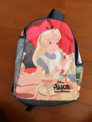 앨리스 인 원더랜드 백팩 파니카토쿄