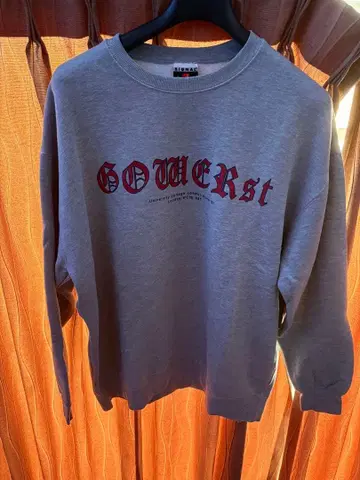 GOWERst 그레이 크루넥 맨투맨