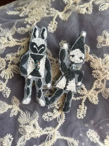 완구의 차차차*미나 페르호넨 브로치