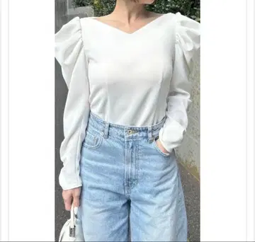 [새상품급] Cygne 시뉴 하트컷 상의