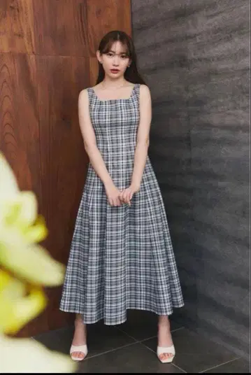 Herlipto Paddington Long Dress