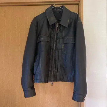 ZARA 페이크 가죽 자켓