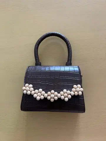 다크 브라운 크로커다일풍 핸드백