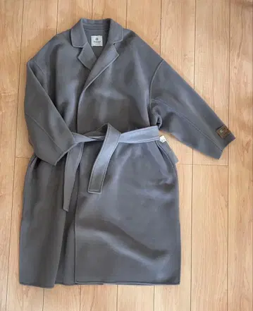 nano universe 그레이 로브 스타일 코트 (벨트 포함)