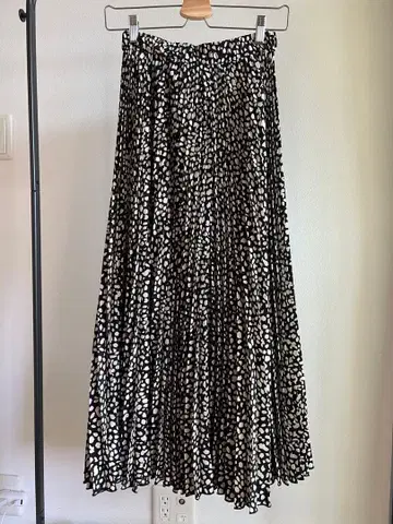 [두밀상크] 달마시안 패턴 플리츠 팬츠