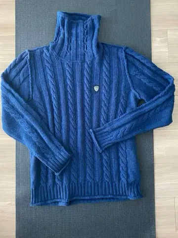 아르마니 EA7 터틀넥 니트 2점