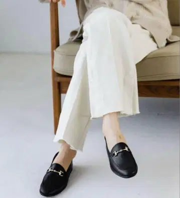 Le Talon 가죽 비트 바부쉬