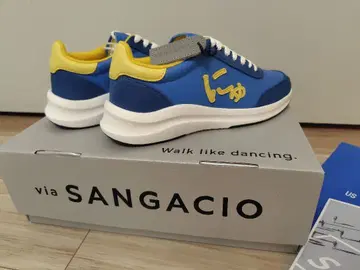 via SANGACIO 스니커즈 파랑/옐로우 컬러