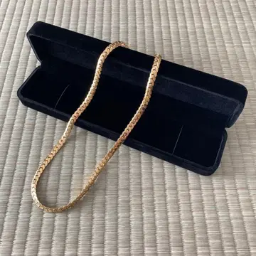 유품 정리 목걸이 골드 체인 액세서리