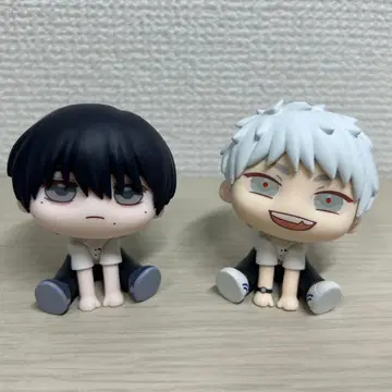 빛이 죽은 여름 큐룽하게 쳐다보는 포즈 미니 피규어