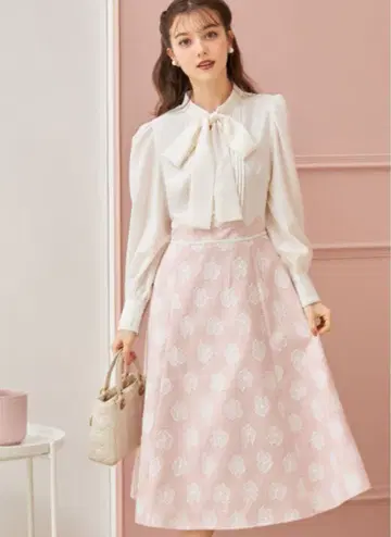 tocco 보타이 리본 포함 펄 단추 플라워 트위드 도킹 원피스