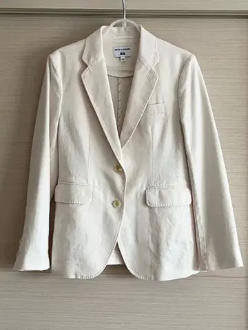 [새상품급] 유니클로 이네스 아이보리 코튼 린넨 테일러드 자켓 S