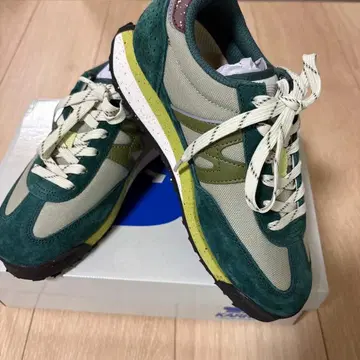 KARHU 스니커즈 그린/베이지 23.0cm