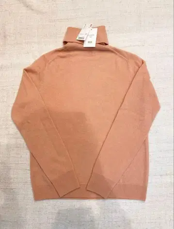 [ 새상품 ] 유니클로 니트 캐시미어 100% 스웨터 터틀넥