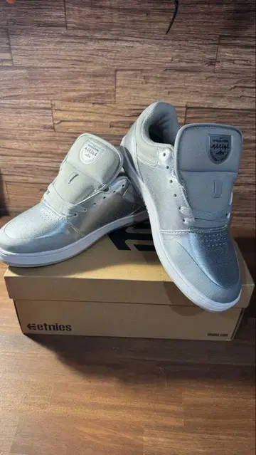 etnies MARANA 에트니스 마라나 10주년 기념 컬러
