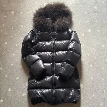 후드 부착 블랙 다운 자켓 38