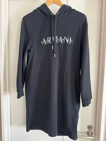 Armani Exchange 아르마니 후드 부착 롱 후드티
