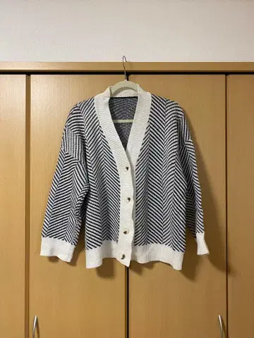 헤링본 니트 가디건