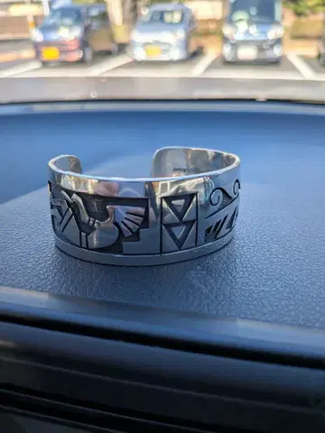 trinidad lucas 뱅글