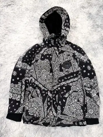 1PIU1UGUALE3 BANDANA PATCH DOWN JACKET