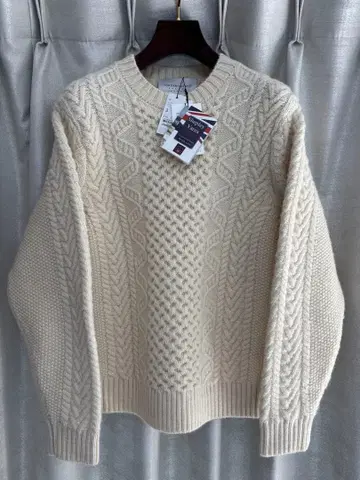 [ 새상품 ] TOMORROWLAND tricot 울 케이블 니트