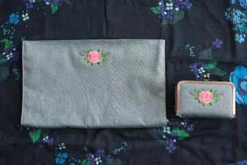 [ 새상품 ] 데님 로즈 파우치 이너 케이스