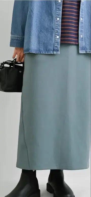 deux C 필 에 쿠치엘 이번 시즌 새상품 택 포함 종이상자 스커트