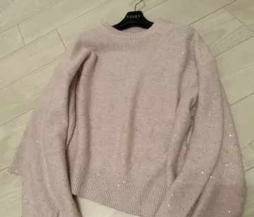 2025년 10월 구매 미사용 반짝반짝 고급 상의