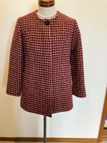 울 혼방 빨간색과 화이트 체크 코트