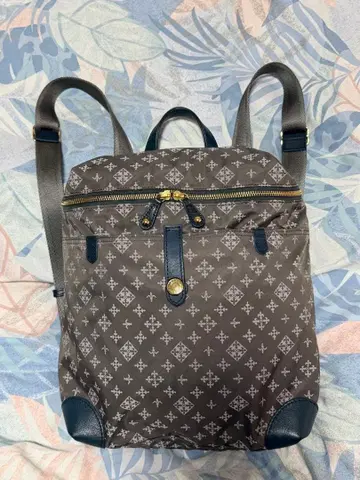 russet 백팩 외 포켓 부착