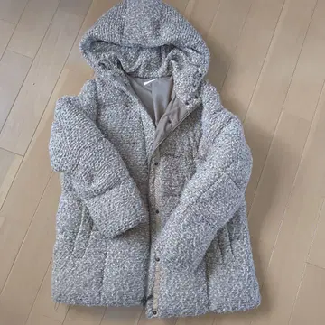 a.v.v standard 후드 부착 보아 자켓