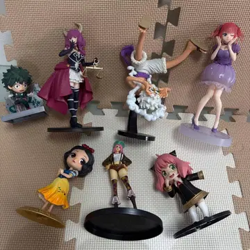 피규어 모음 세트