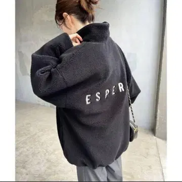 스픽앤스팬 보아 하프 지퍼 풀오버 플리스 블루종 블랙