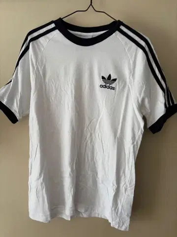 adidas 화이트 T셔츠 J/S