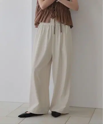 새상품 로리즈팜 개더 와이드 이지 팬츠 아이보리