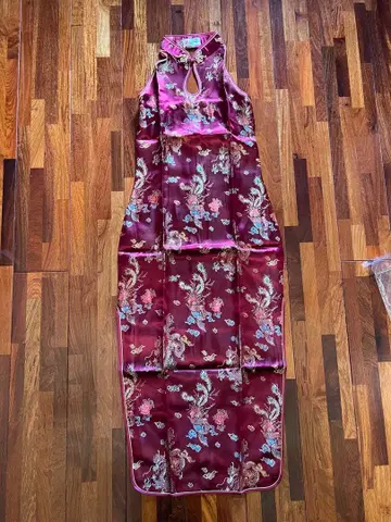 미사용품 차이나 드레스 꽃무늬 자수 버건디