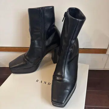 RANDA 청키 부츠 블랙 M 사이즈 중고