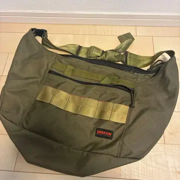 BRIEFING 숄더백 올리브