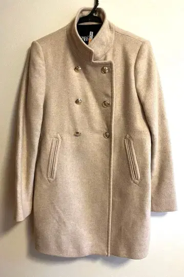 ZARA 베이지 피 코트 EUR5