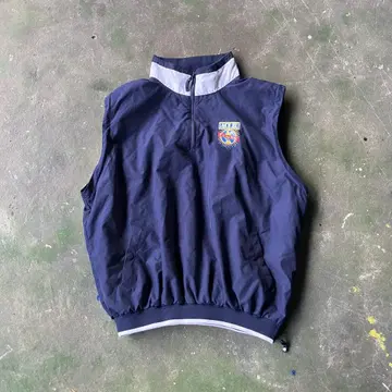 VANTAGE 하프 지퍼 풀오버 나일론 베스트 홍콩제