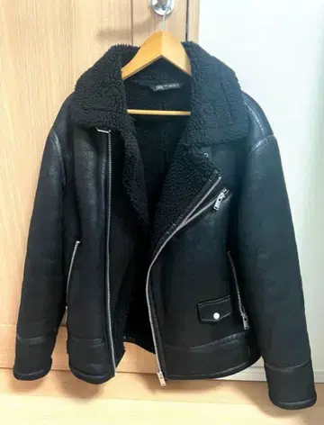 zara 더블 페이스 자켓 페이크 무스탕