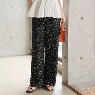 [ Petitle / 프티레 ] 꽃무늬 자수 시어 이지 팬츠