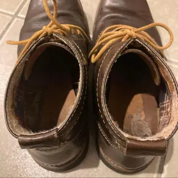 Clarks 브라운 레이스업 부츠