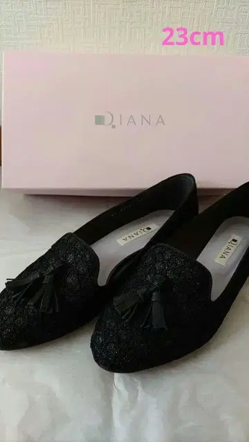 미사용 DIANA 블랙 플랫슈즈 태슬 장식 글리터