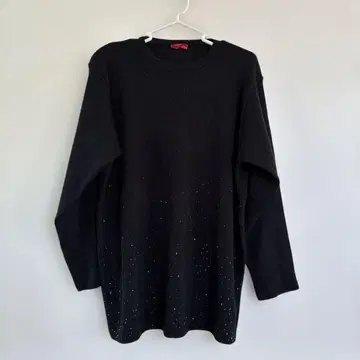 VALLIER 비쥬 장식 블랙 니트