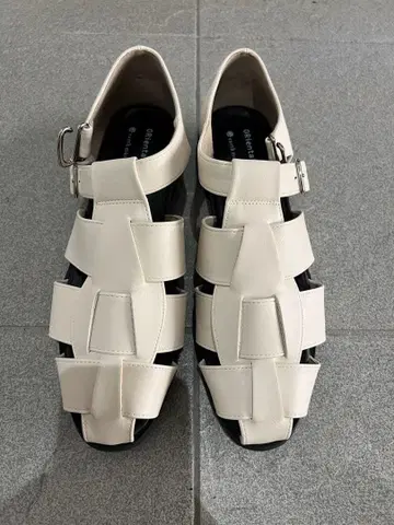 Oriental Traffic 화이트 샌들