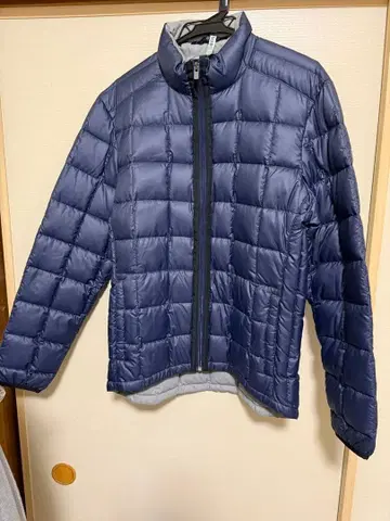 Victorinox 네이비 다운 자켓